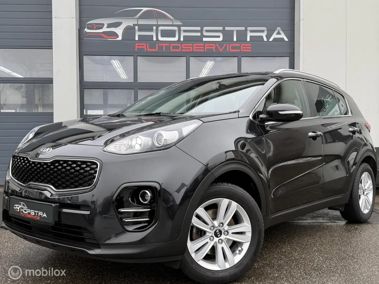 Kia Sportage 1.6 GDI First Edition Leer Camera Stoelverw-V+A Schwarz - 1