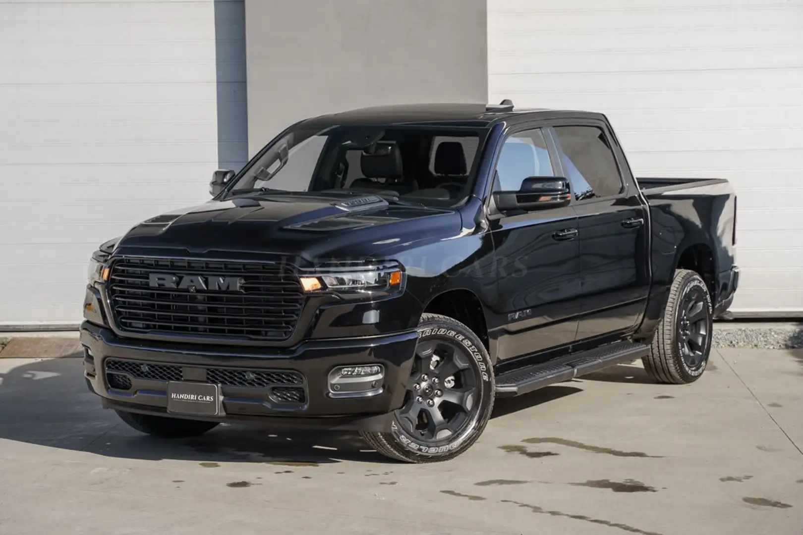 Dodge RAM 2025 Sport Night 3.0L I6 TWIN TURBO € 53900 Zwart - 1