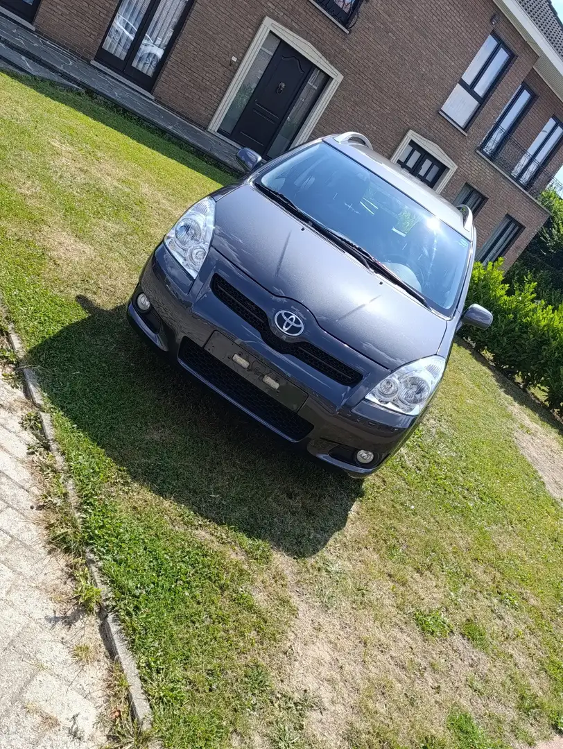 Toyota Corolla Verso - 2