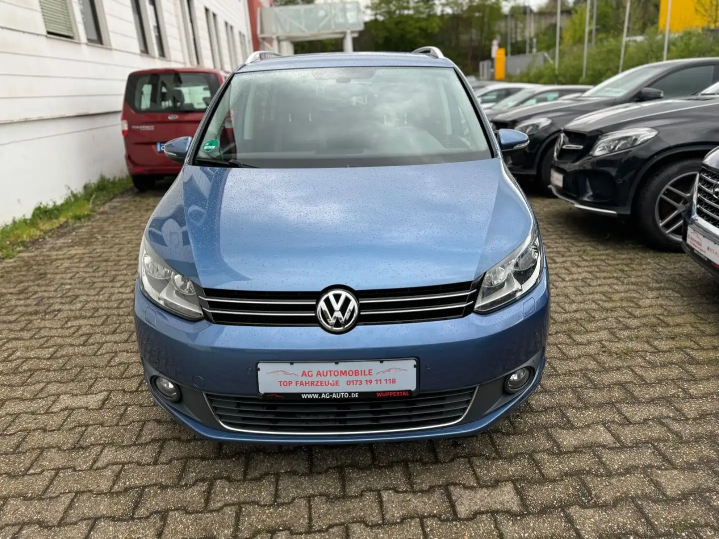 Volkswagen Touran Life Navi Sitzheizung PDC Tempomat AHK Blau - 2