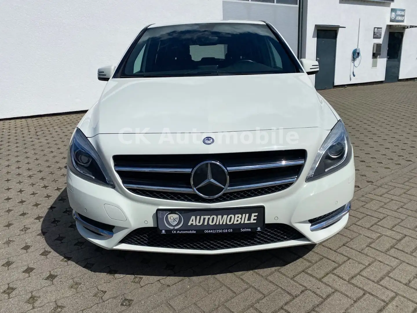 Mercedes-Benz B 200 B200 Automatik Night-Paket/Leder/Bi-Xenon/Kamera Blanc - 2
