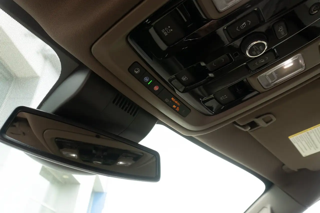 GMC Yukon снимка GMC Yukon
