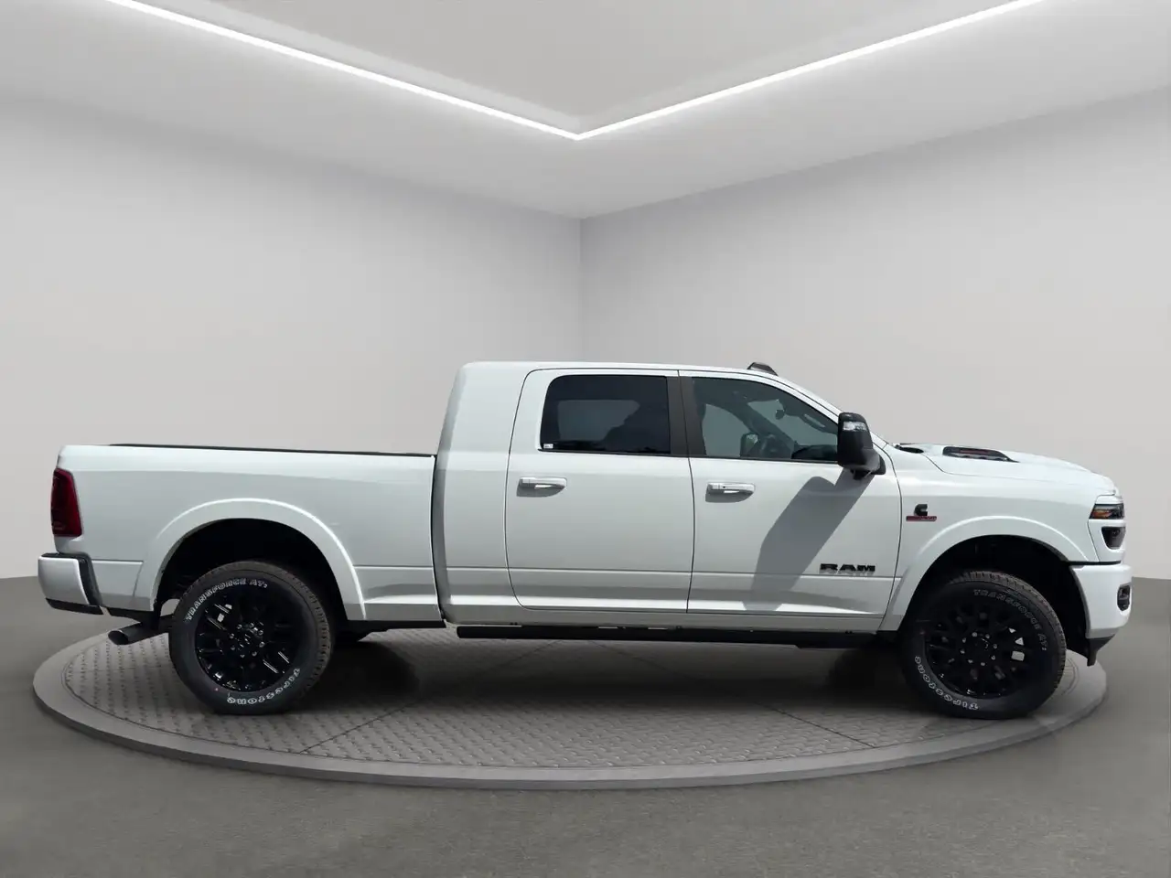 RAM 3500 снимка RAM 3500