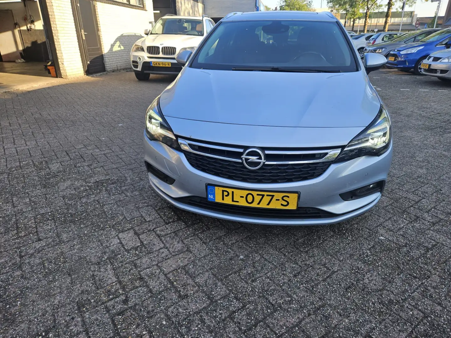Opel Astra Sports Tourer 1.6 CDTI Innovation Grijs - 1