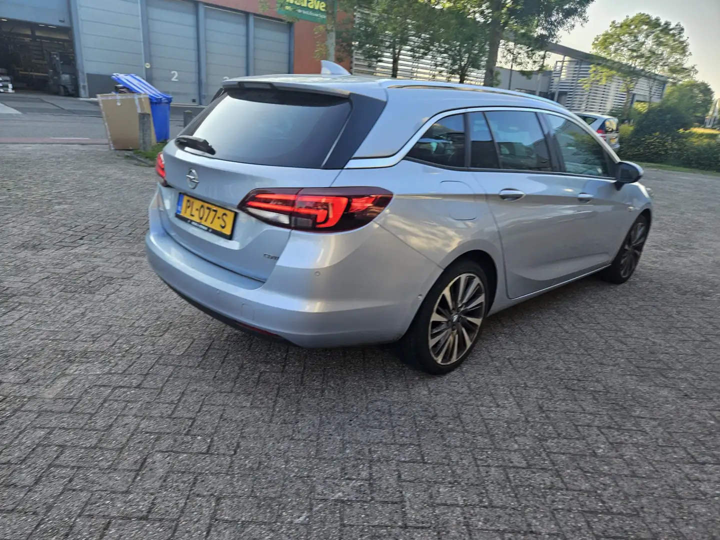 Opel Astra Sports Tourer 1.6 CDTI Innovation Grijs - 2