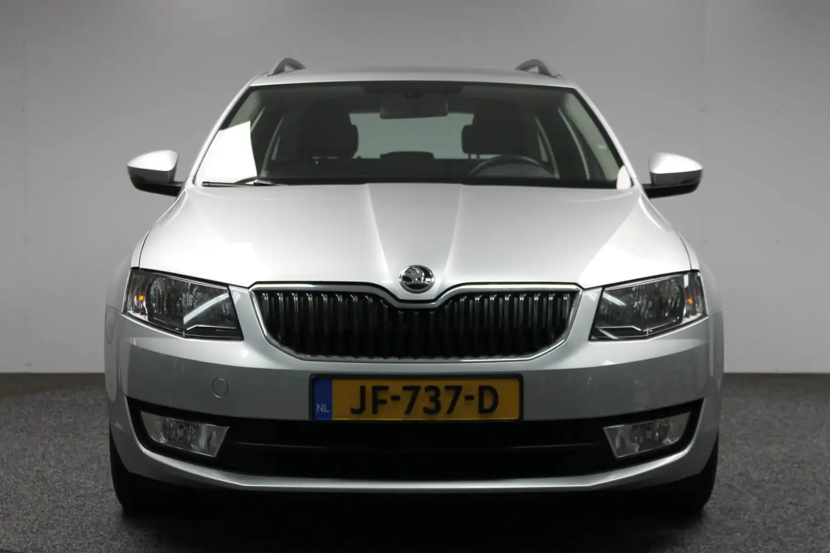 Skoda Octavia Combi 1.2 TSI Greentech Ambition|Rijklaar prijs|Tr Grau - 2
