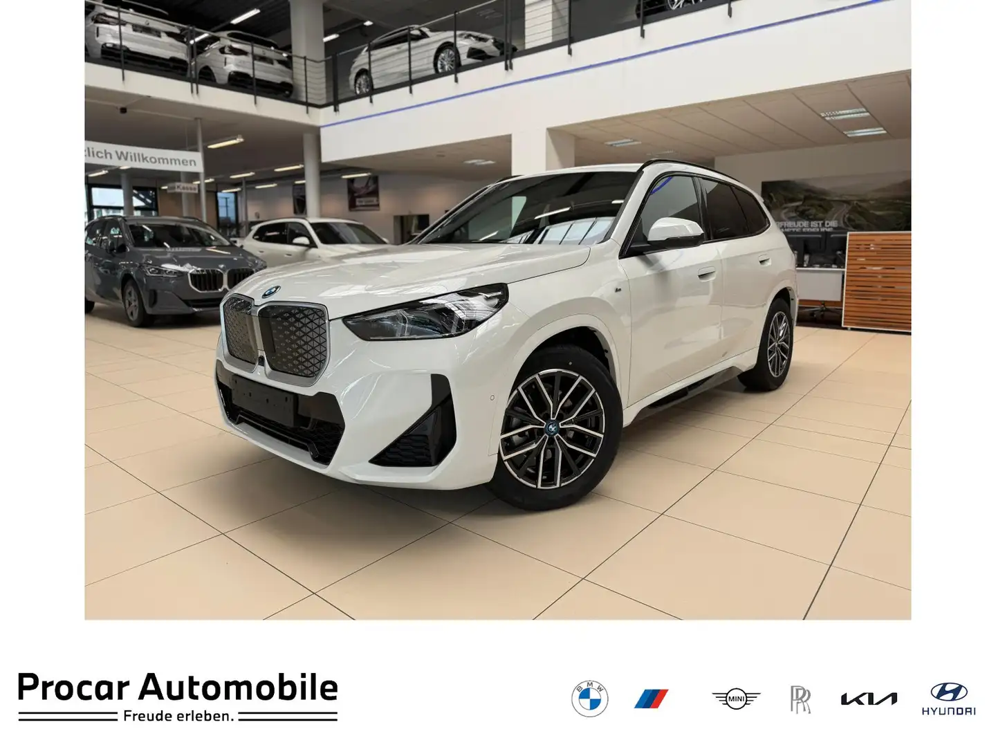 BMW iX1 xDrive30  M Sport+HUD+ACC+AHK+SHZ+PA+HIFI+uvm. Blanc - 1