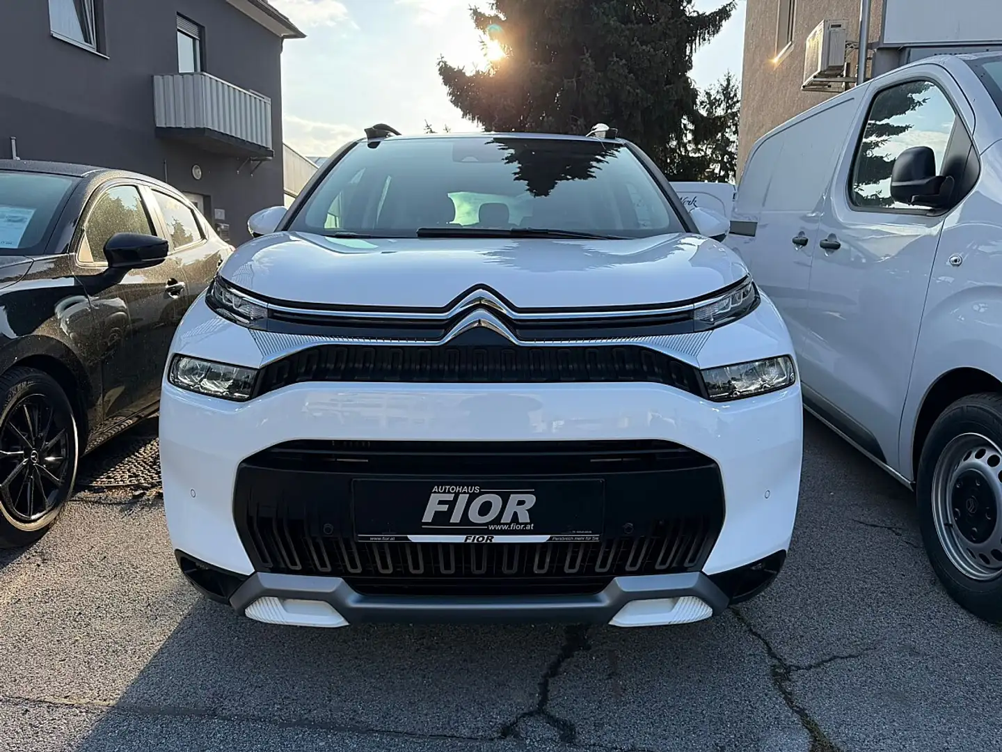 Citroen C3 Aircross PureTech130 S&S EAT6 Shine (G2833) Weiß - 2