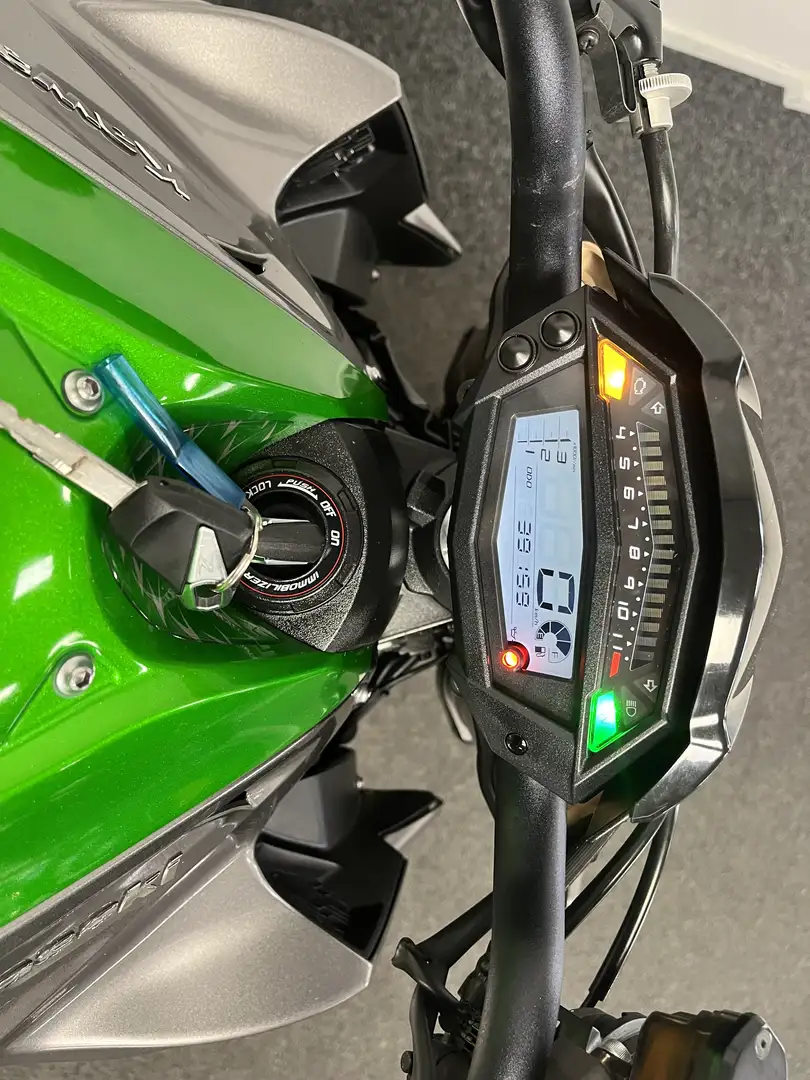 Kawasaki Z 1000 Groen - 2