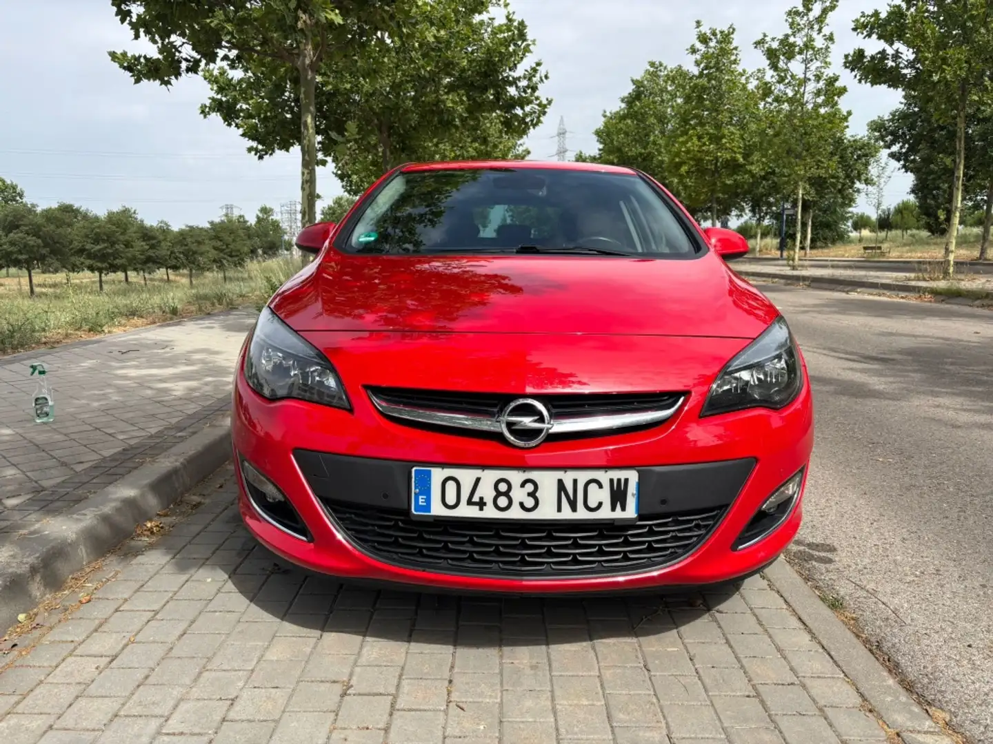 Opel Astra 1.6T S/S Sportive 170 - 1