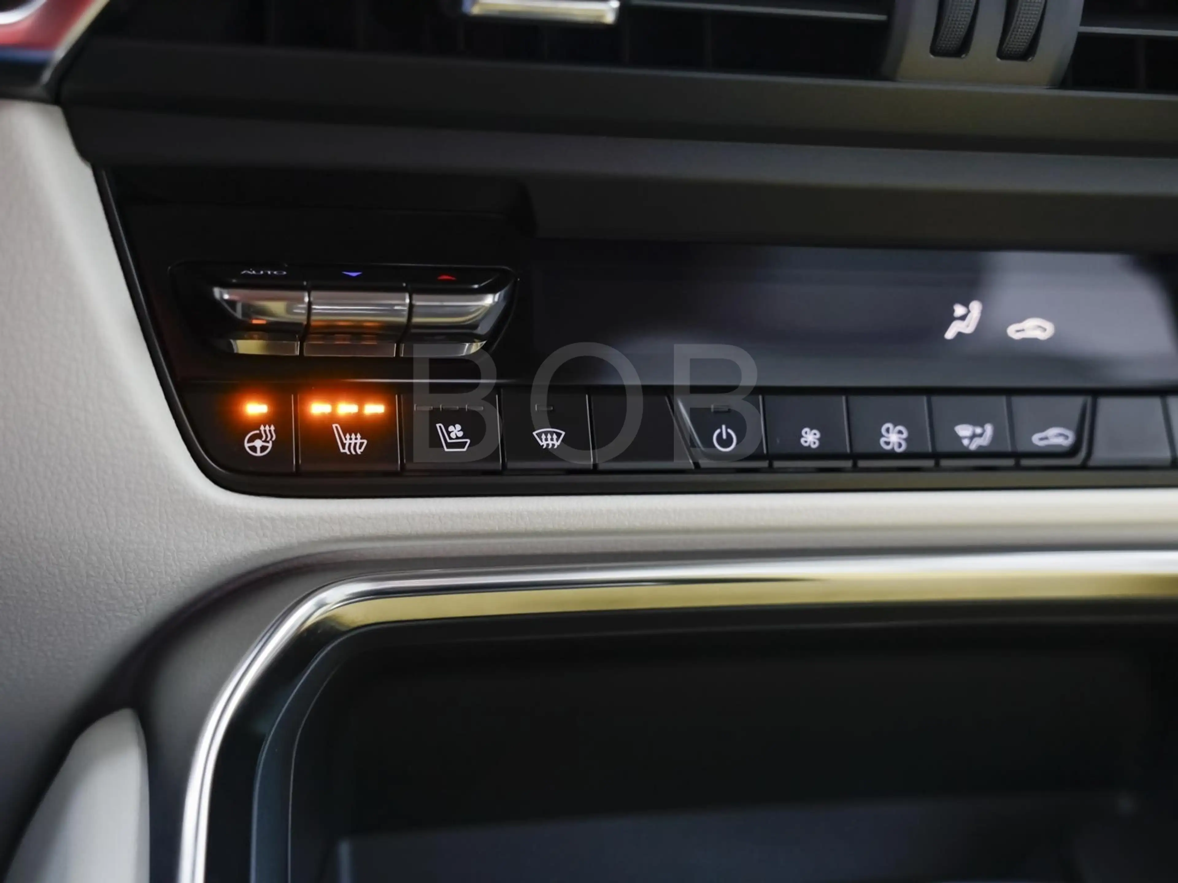 Mazda CX-60 3.3D 8AT AWD Takumi Plus LEDER SD NAVI SHZ — photo 12