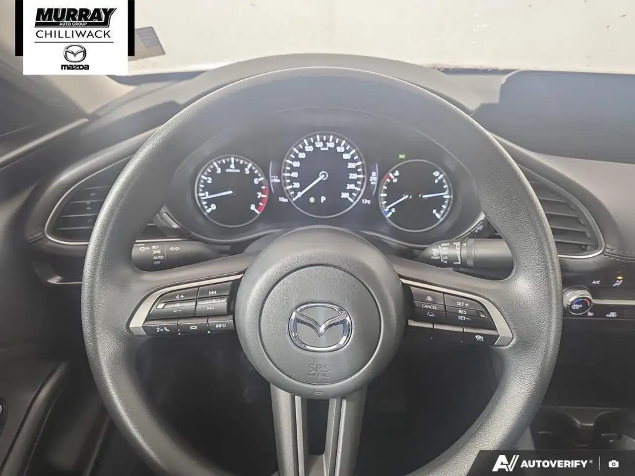 Mazda 3 снимка Mazda 3