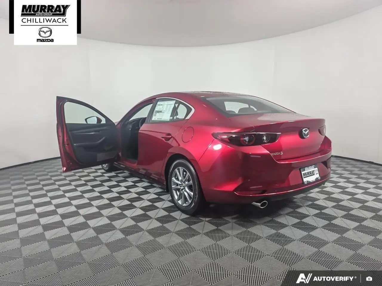 Mazda 3 снимка Mazda 3
