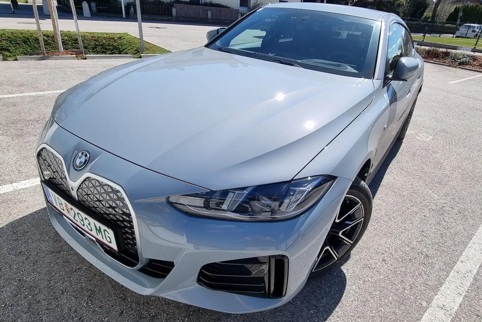 BMW i4 Gran Coupe eDrive35 (Leasingübernahme möglich) Grau - 2