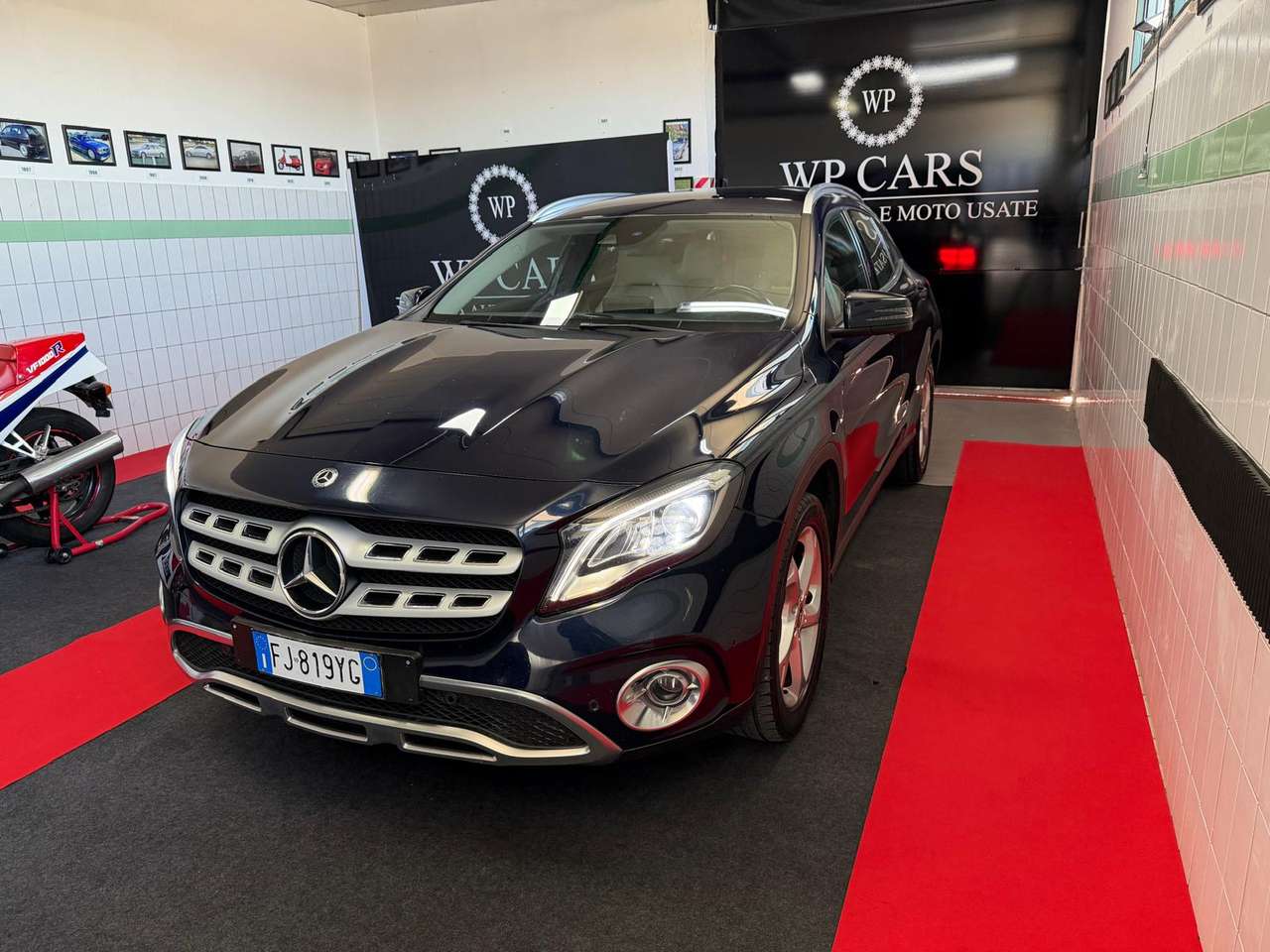 Mercedes-Benz GLA 200 GLA-X156 2017 d Executive auto