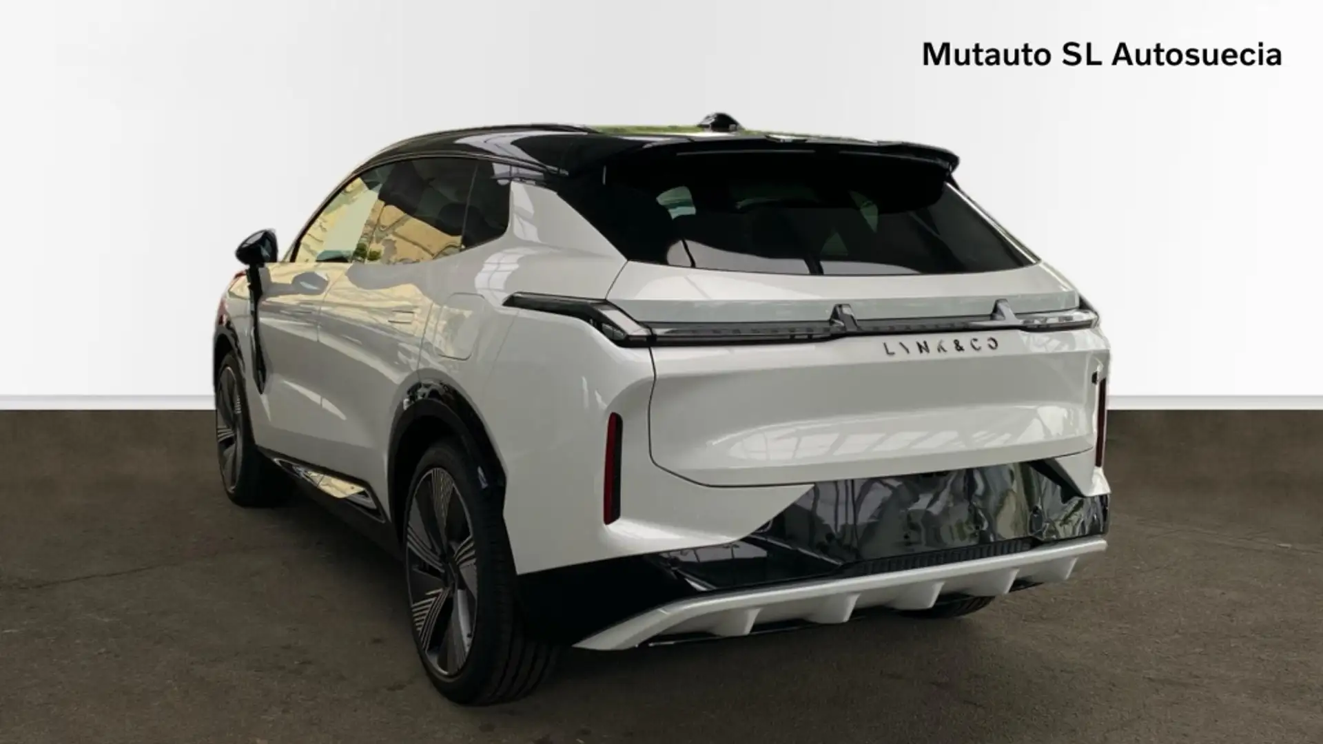 Lynk & Co 08 1.5 PHEV More - 2