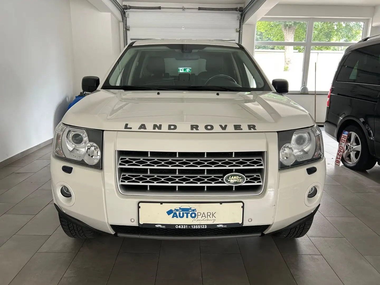 Land Rover Freelander 2 HSE TD4_e Wit - 2