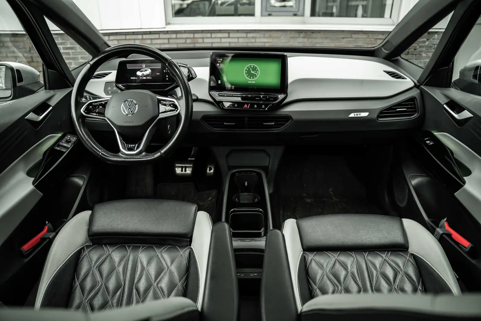 Volkswagen ID.3 First Max | SOH 91% | ACC | Lederen bekleding mass Grau - 2