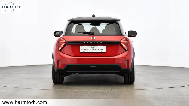 Mini Hatch view 4