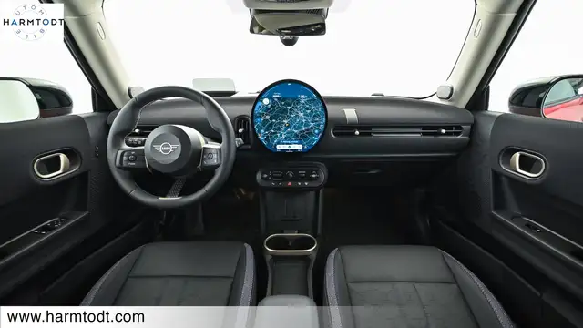 Mini Hatch view 11