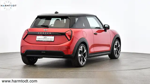 Mini Hatch view 5