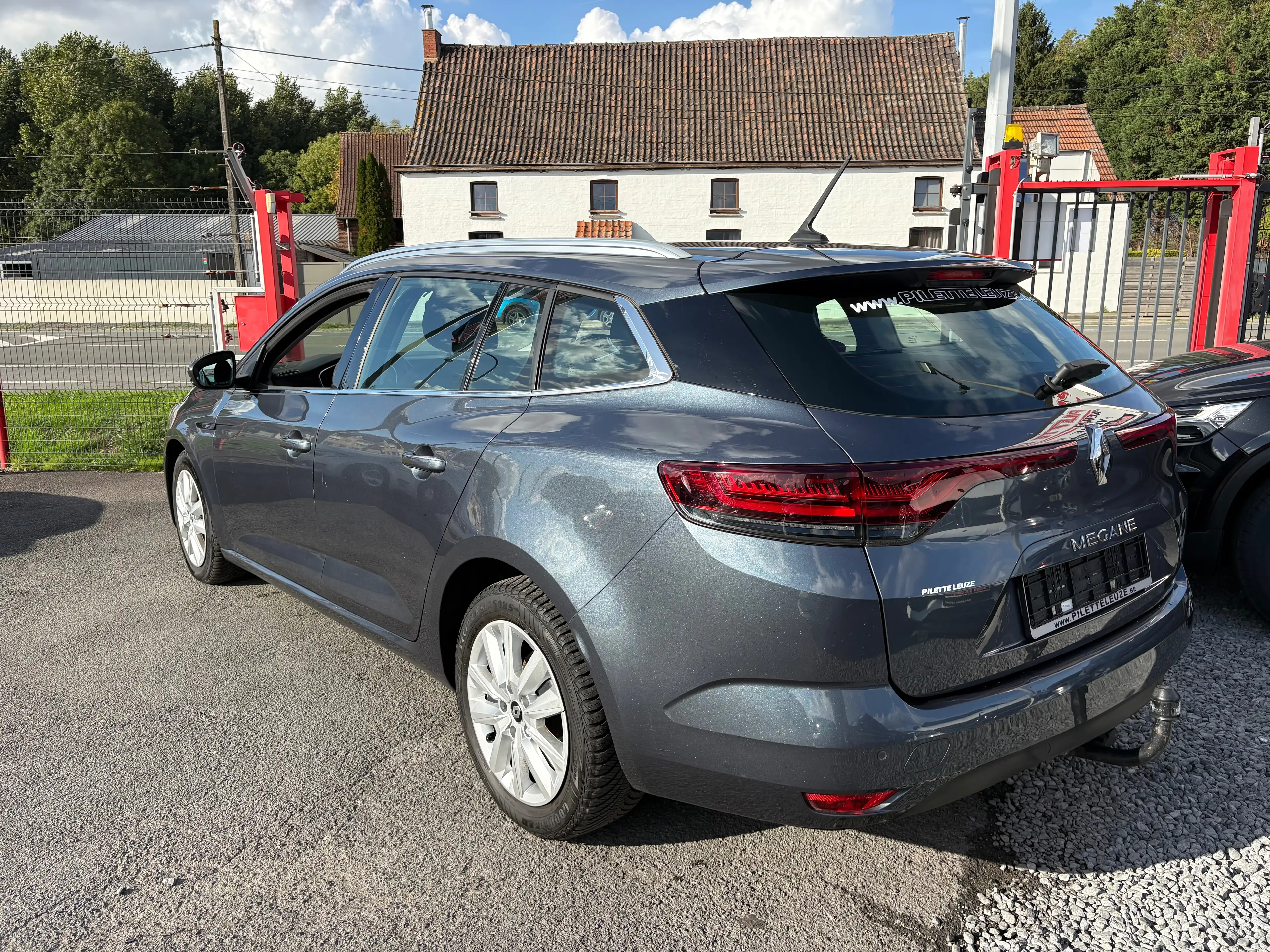 Renault Megane TVA RECUPERABLE/ CAPTEUR AV-ARR / CLIM/ GPS/ ATT REMORQUE/ OPTION +++ — photo 4
