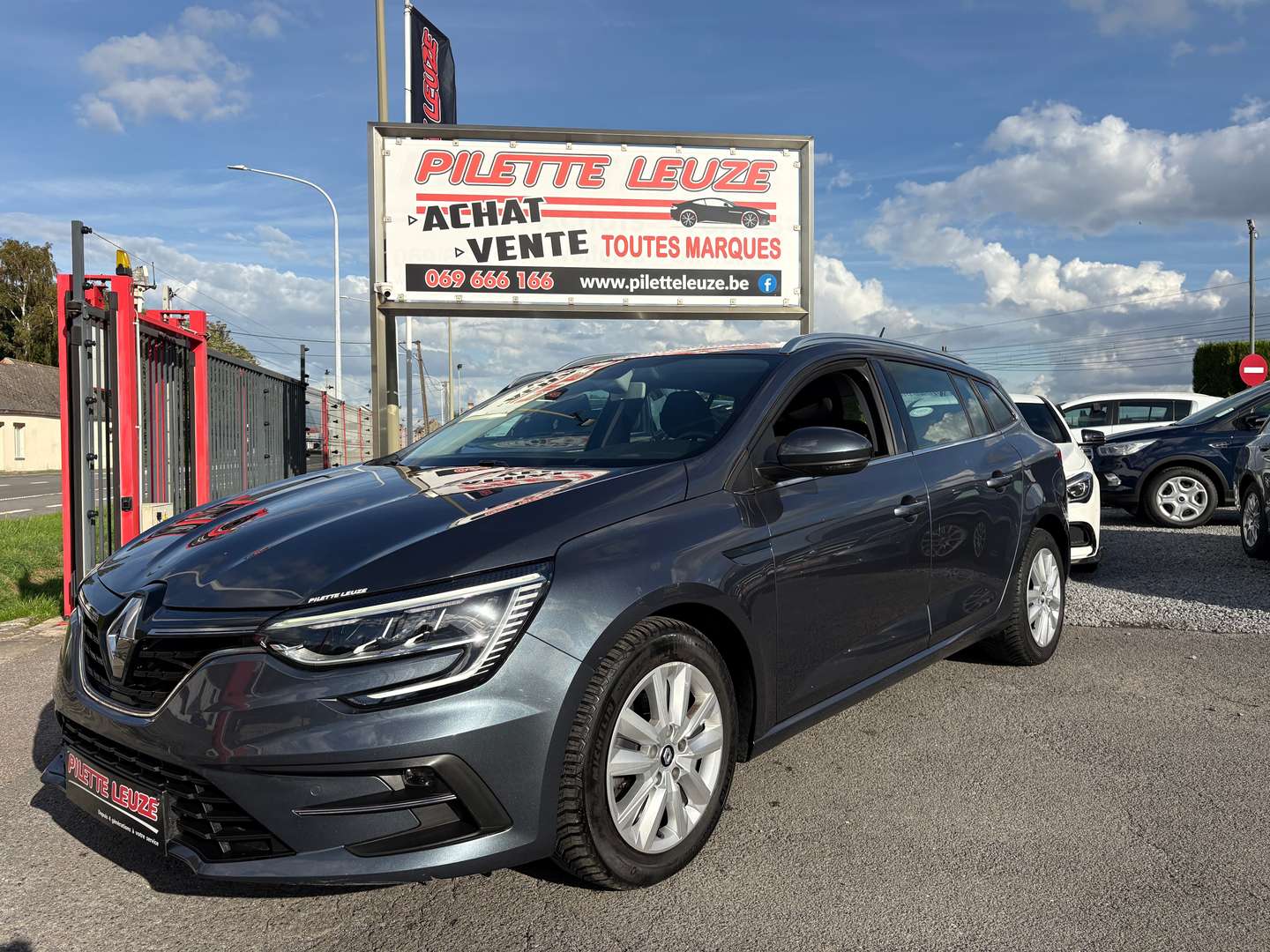 Renault Megane nuo 253 €/ mėn Dyzelinas 2022m. Kita Mechaninė