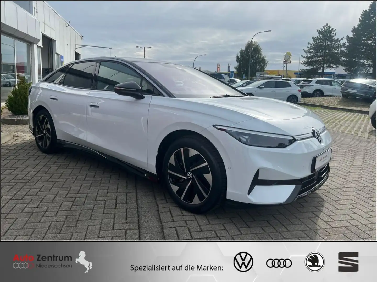 Volkswagen ID.7 Pro 210KW Wärmepumpe CarPlay AHK*Matrx*CAM*eSound Weiß - 2