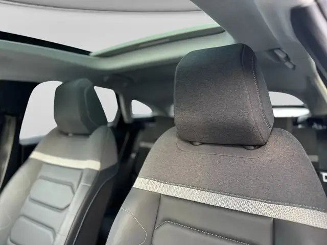 Citroen C4 view 4