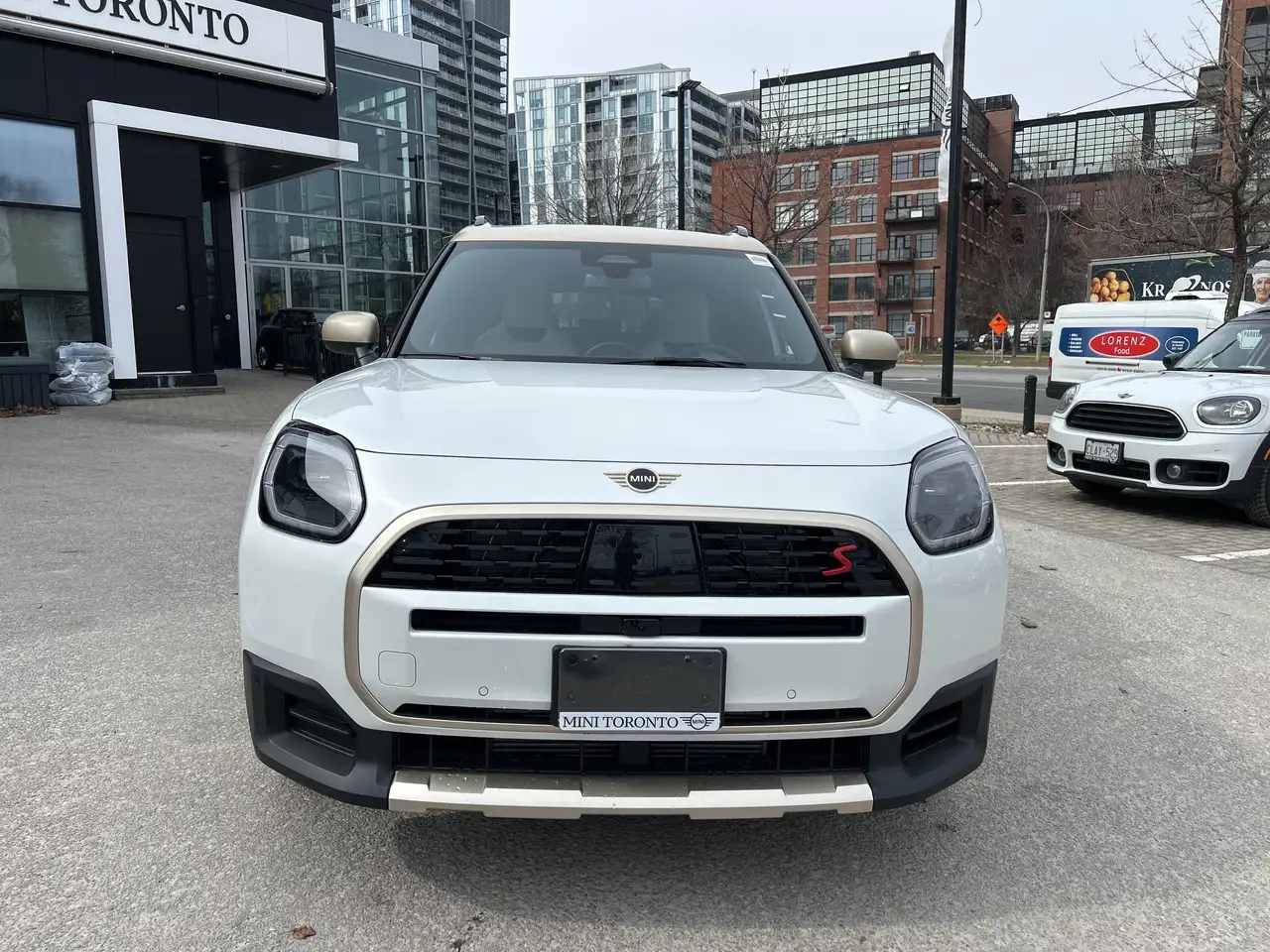 MINI Countryman снимка MINI Countryman