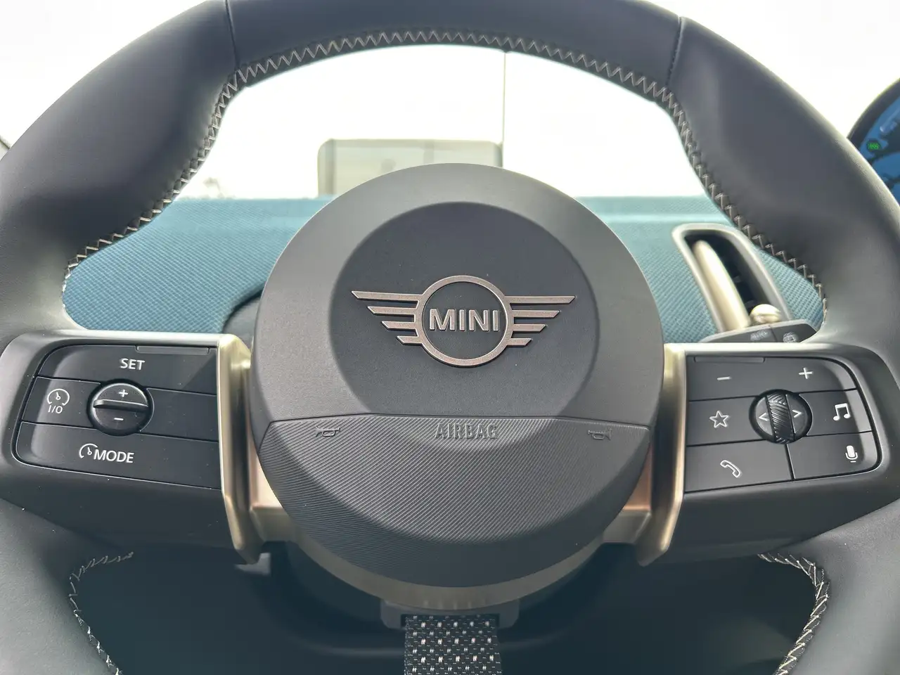 MINI Countryman снимка MINI Countryman