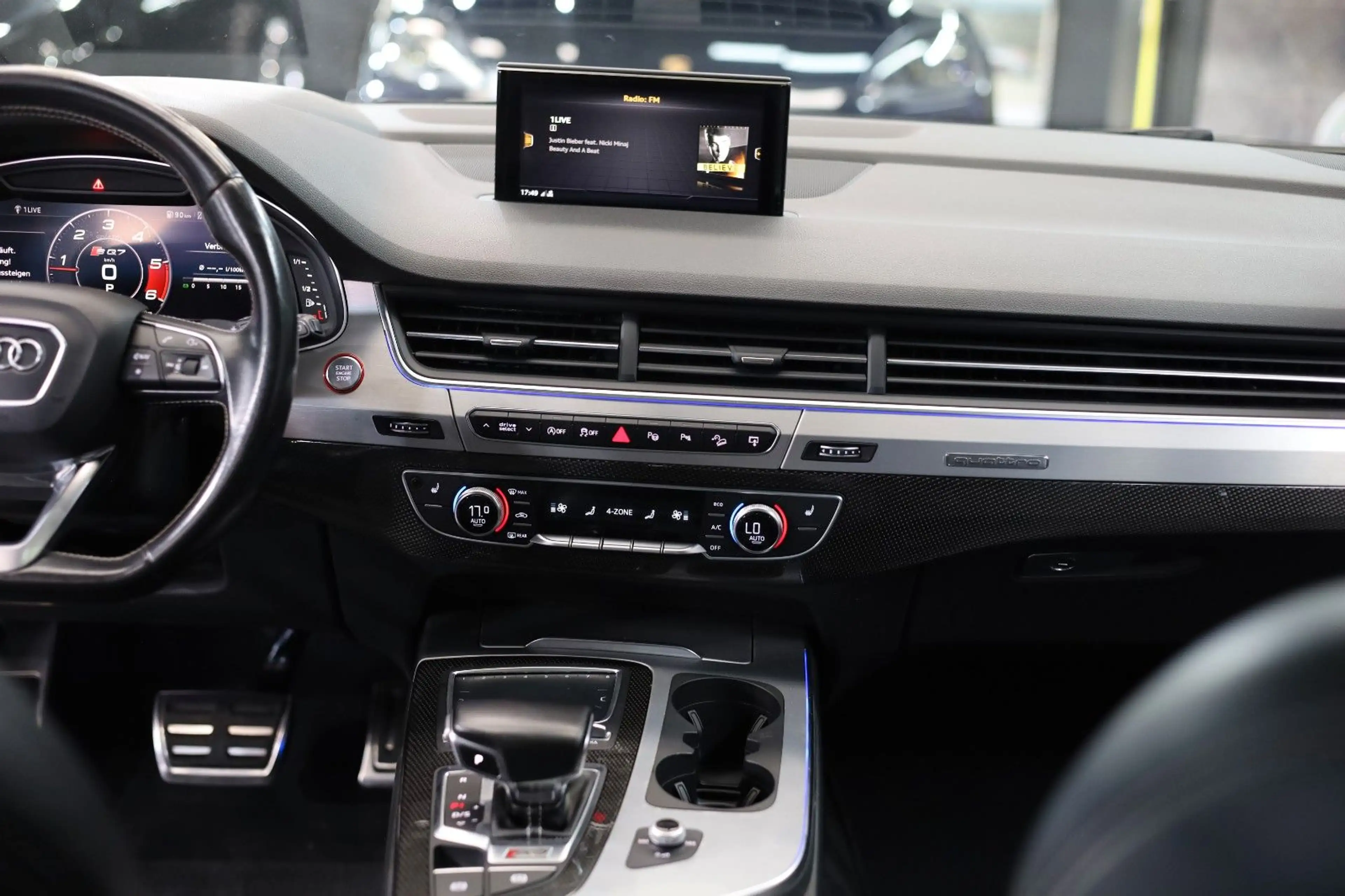 Audi SQ7 4.0 TDI*RS Sitze* 7-Sitzer*Pano*Head-Up — photo 6