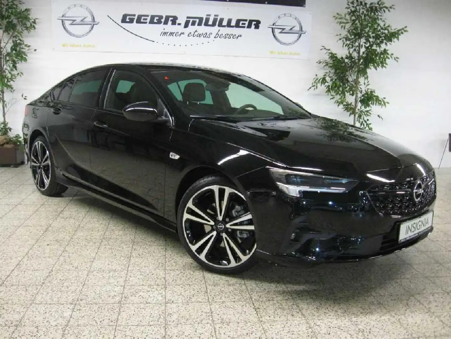 Opel Insignia Ultimate Schwarz - 1