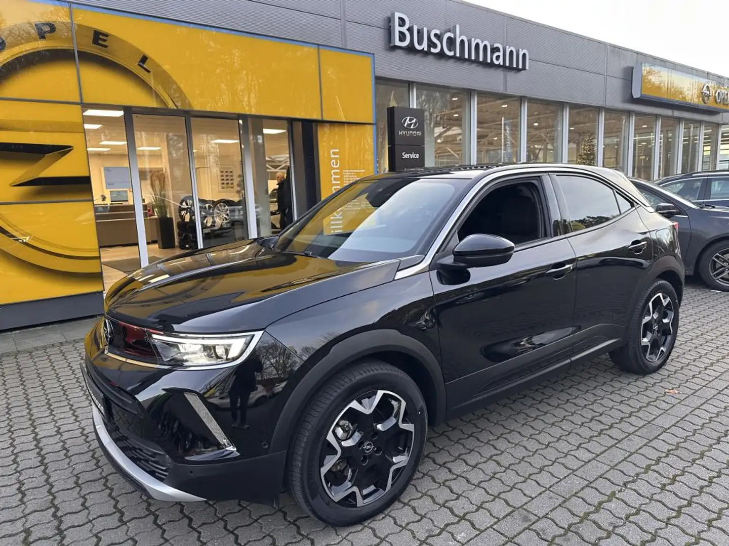 Opel Mokka-E Ultimate +SOH 99% +NAVI+ACC+ Noir - 1