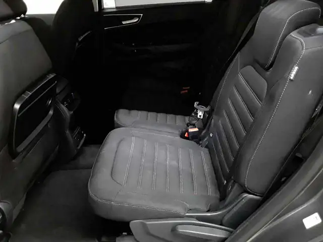 Ford Galaxy view 13