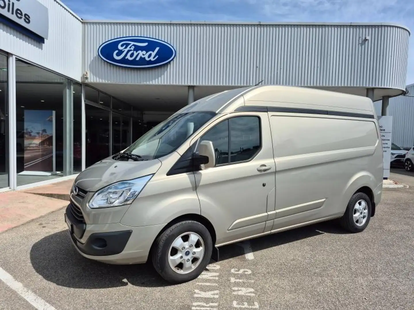 Ford Transit Custom 290 L2H2 2.2 TDCi 125ch Limited Gris - 2