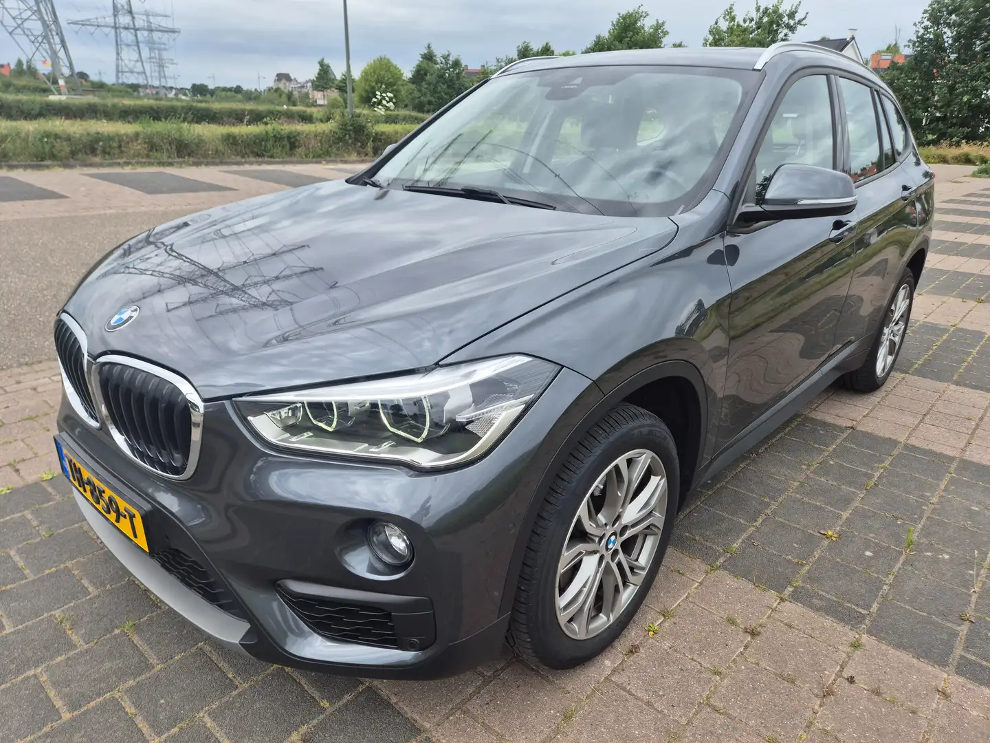 BMW X1 SDrive 20i - Aut - Android Car Play - Led - Sport Grijs - 1