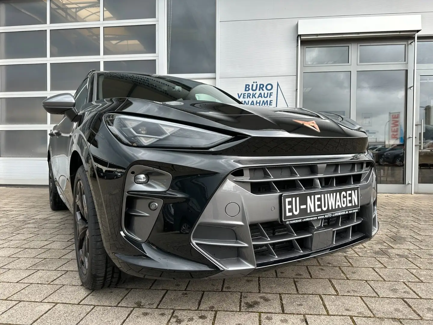 CUPRA Terramar 1.5 eTSI DSG NAV DAB AHK KAM 19" 3 GAR Noir - 1