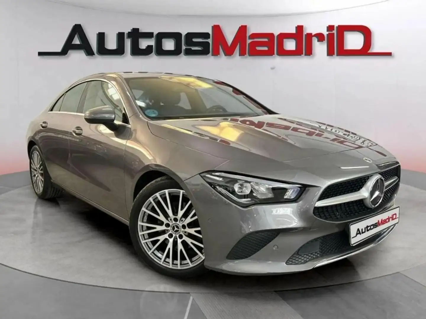 Mercedes-Benz CLA 200 D DCT Gris - 1