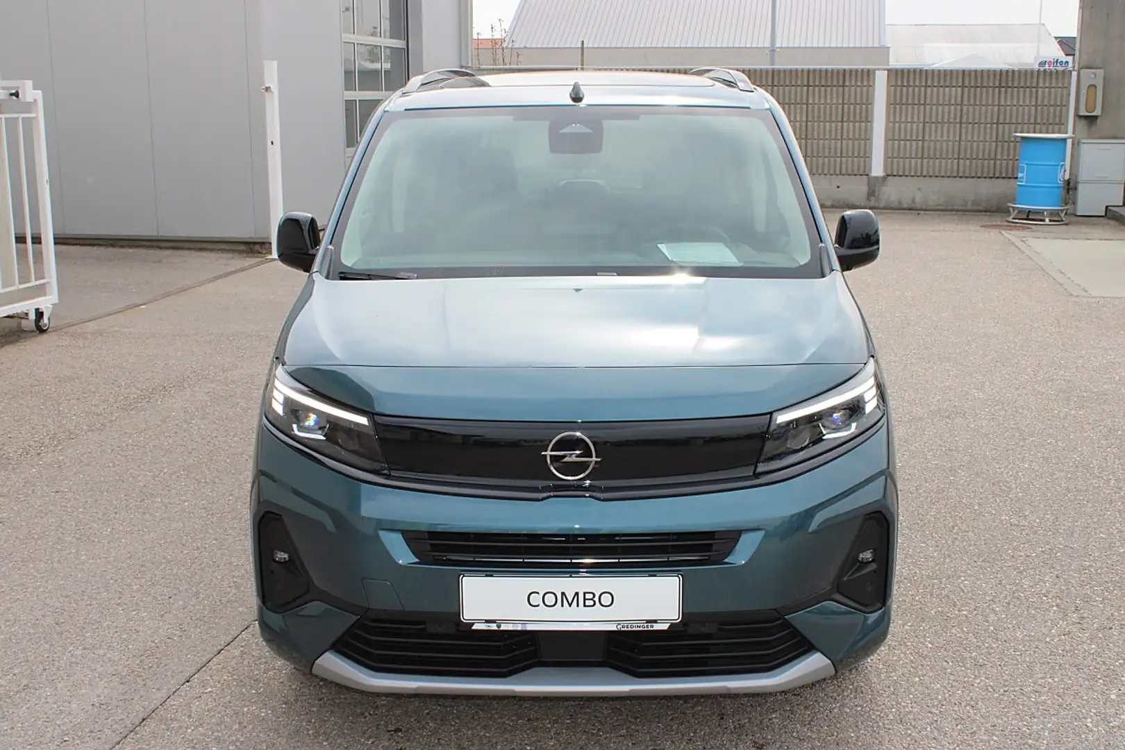 Opel Combo 1.5 Diesel L GS Blau - 2