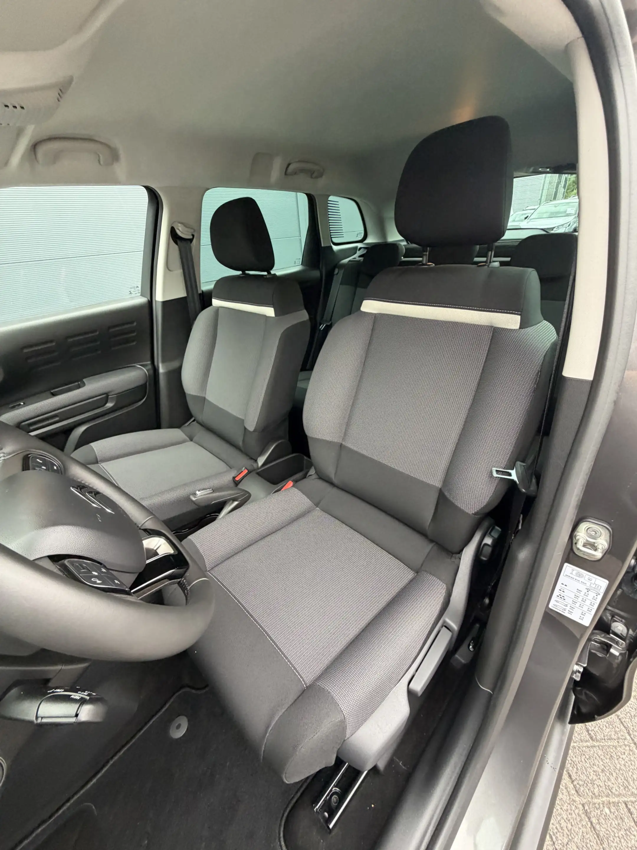 Citroen C3 Aircross 110pk Feel (Airco - Navigatie via APP - LED - Crui — photo 12