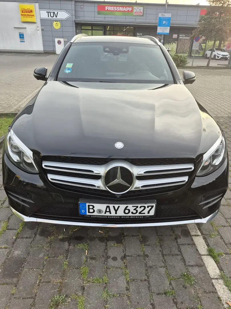 Mercedes-Benz GLC 250 glc250 d 4Matic 9G-TRONIC AMG Line Schwarz - 2
