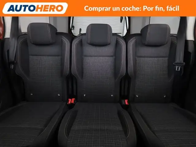 Peugeot Rifter view 16