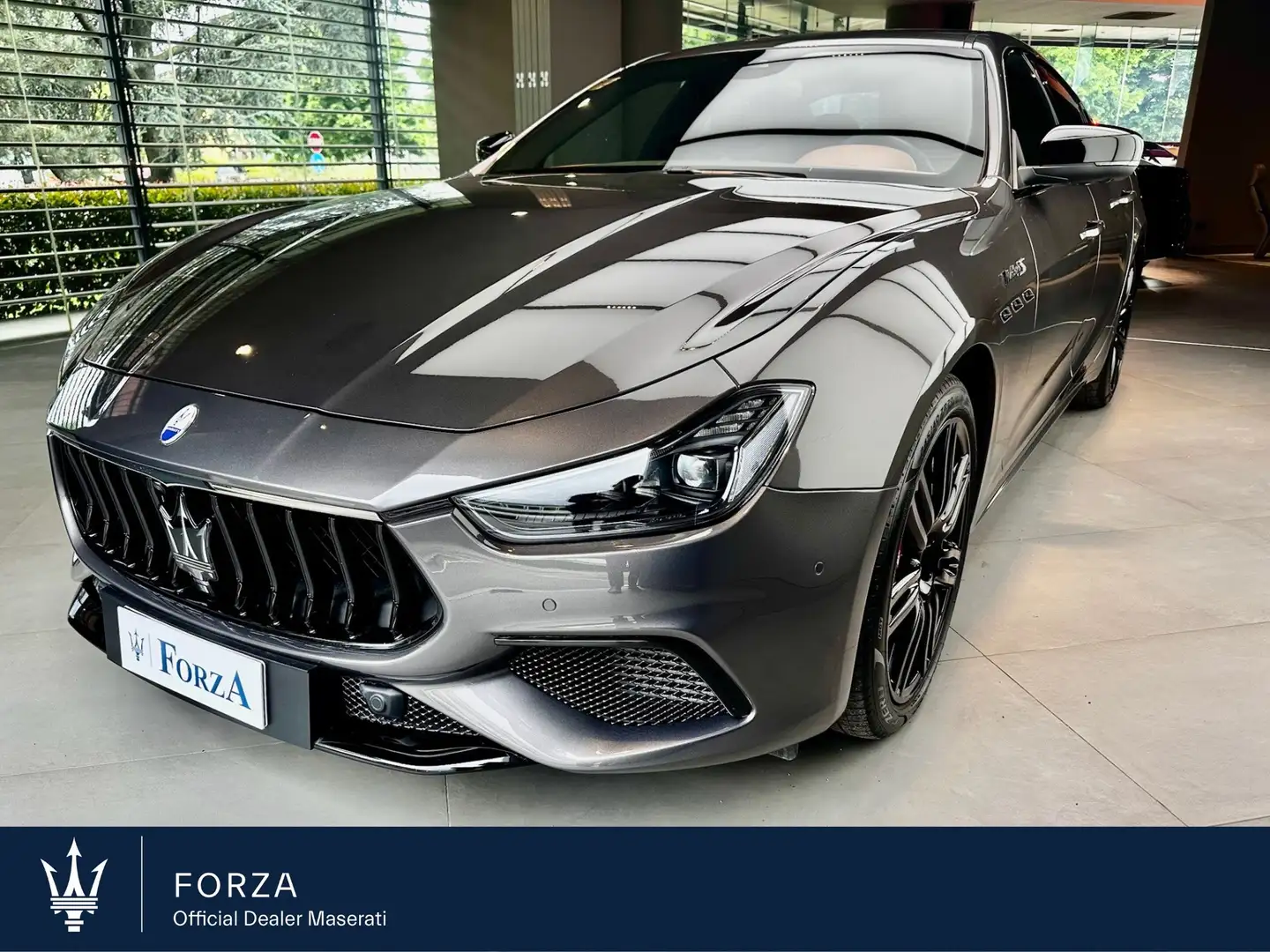 Maserati Ghibli 3.0 V6 Modena SQ4 430cv auto, Adas, Nerissimo pack Gris - 1