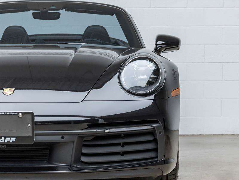 2023 Porsche 911 Carrera 4 Cabriolet — снимка 1
