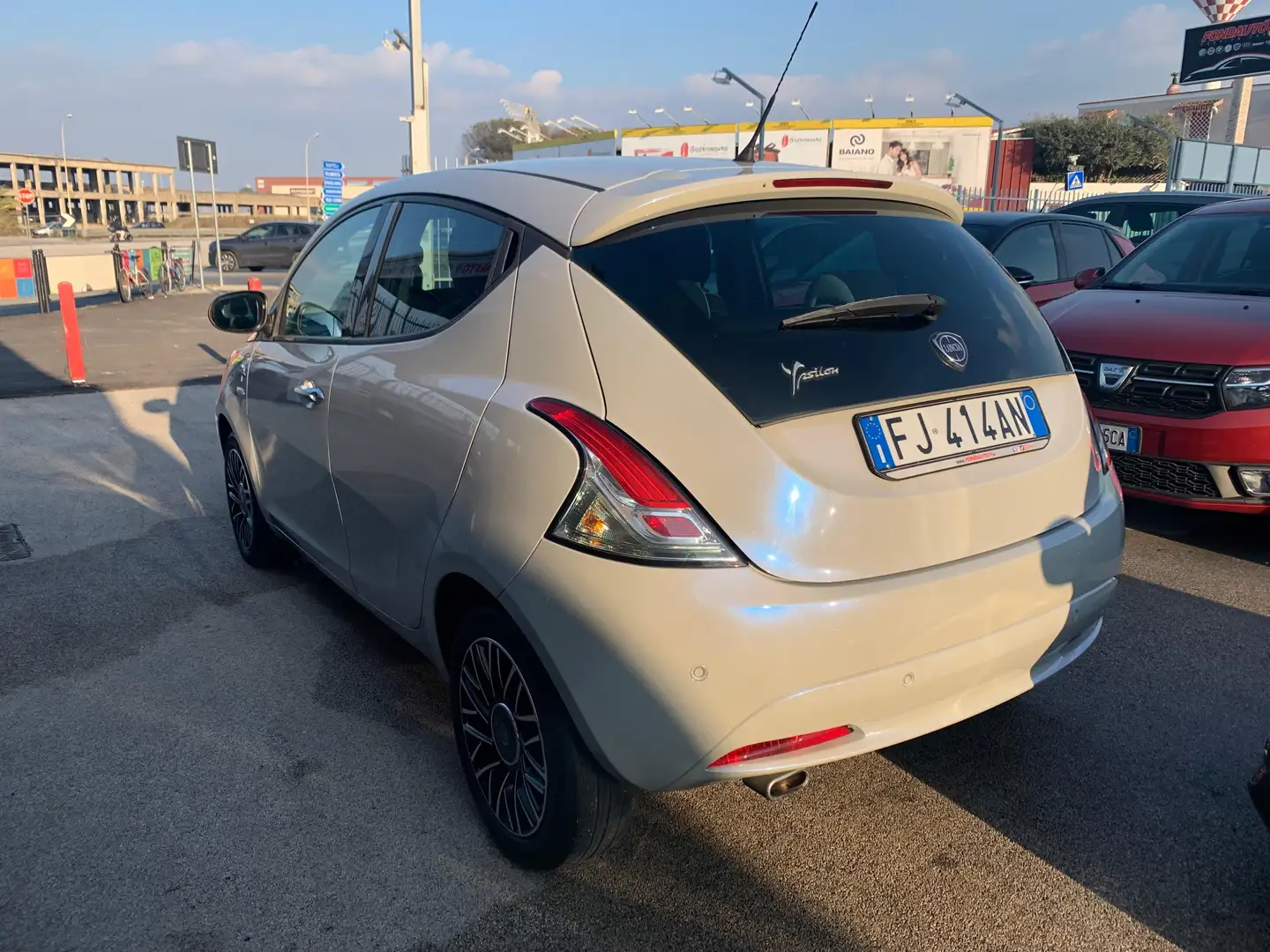 Lancia Ypsilon Ypsilon 1.2 Silver 69cv Grigio - 2