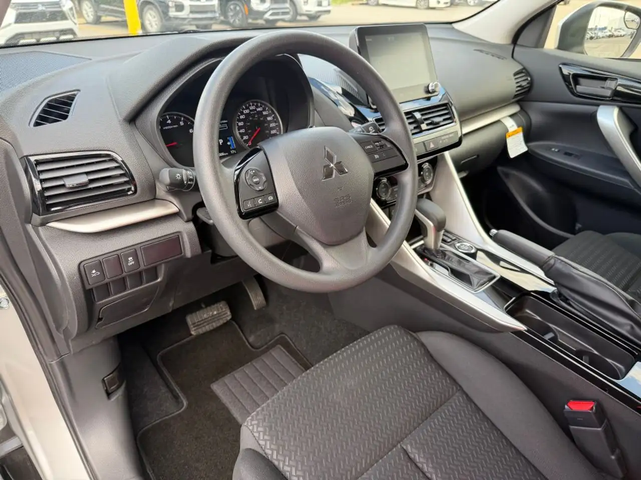 Mitsubishi Eclipse Cross снимка Mitsubishi Eclipse Cross