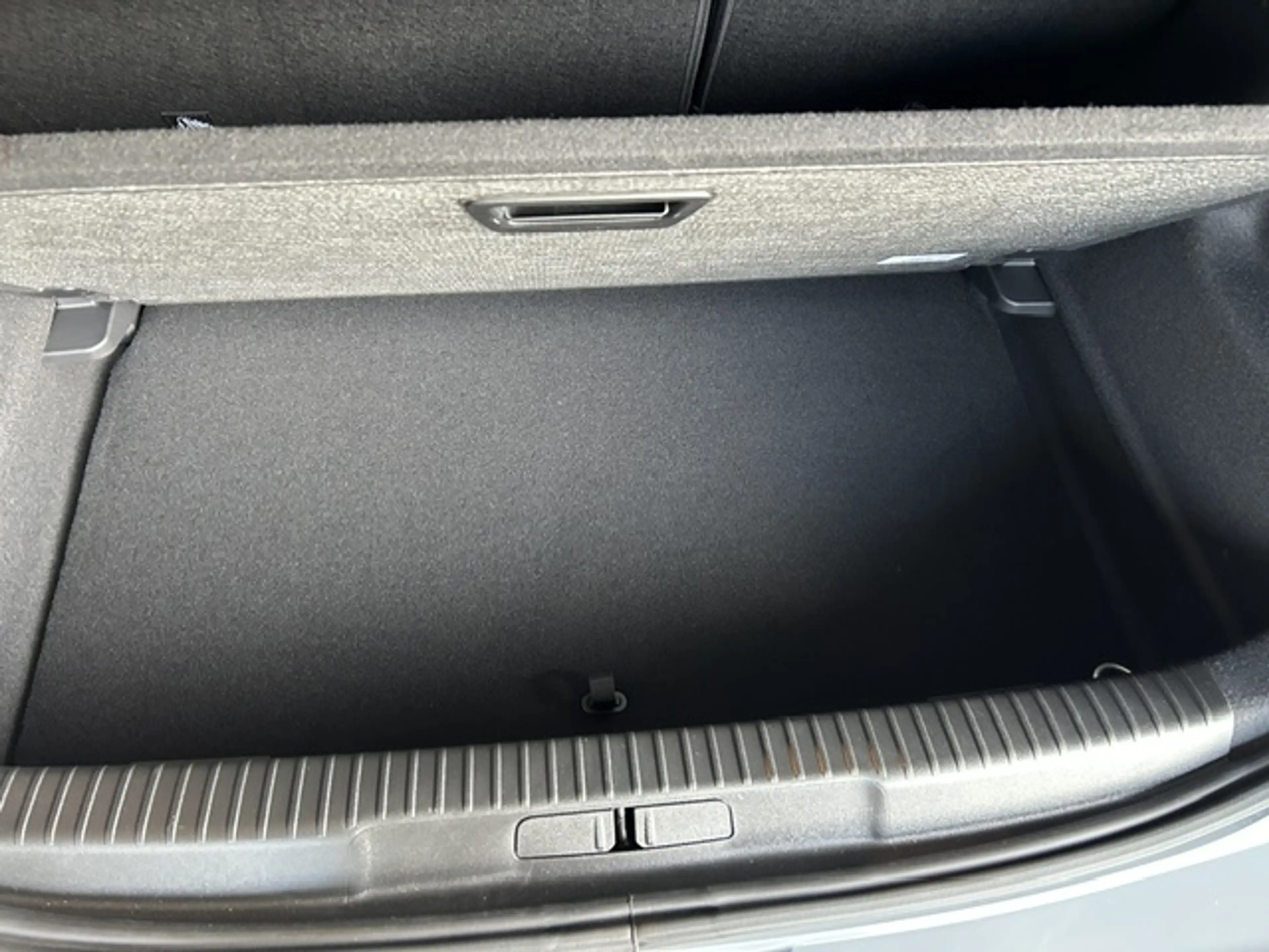 Opel Mokka-E Mokka-e Ultimate — photo 9
