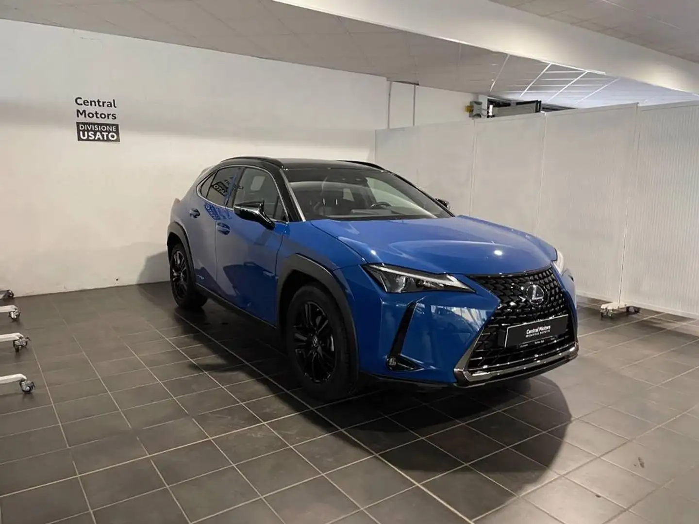 Lexus UX 250h Midnight 2wd cvt Blu/Azzurro - 2