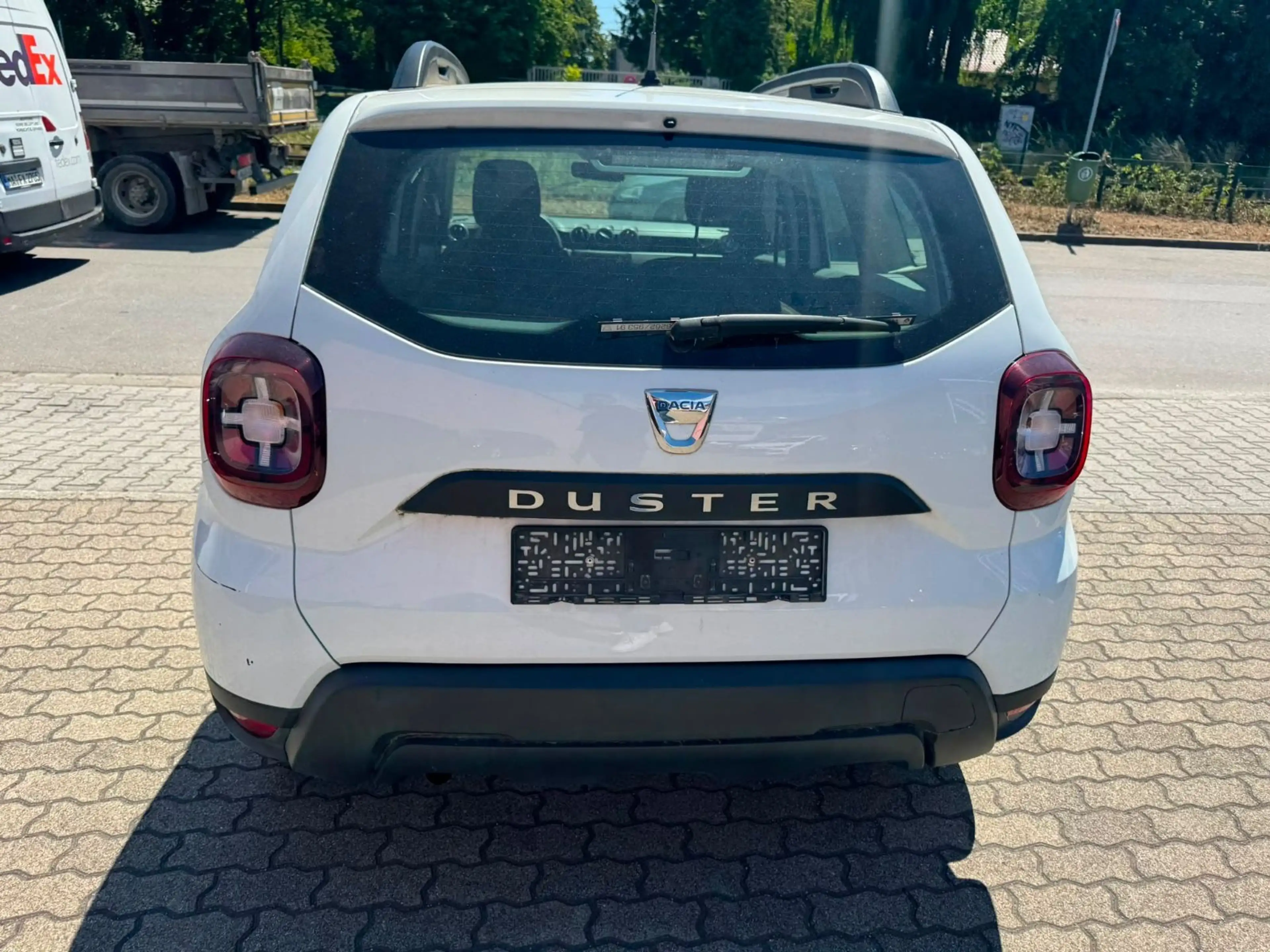 Dacia Duster II Essential — photo 3